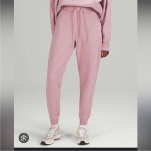 Lululemon Heathered Pink Taupe Scuba Joggers
